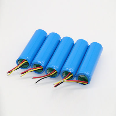 UN38.3 certificó 3,7 la batería recargable de V 2400mah 18650 con el top plano 0.05kg